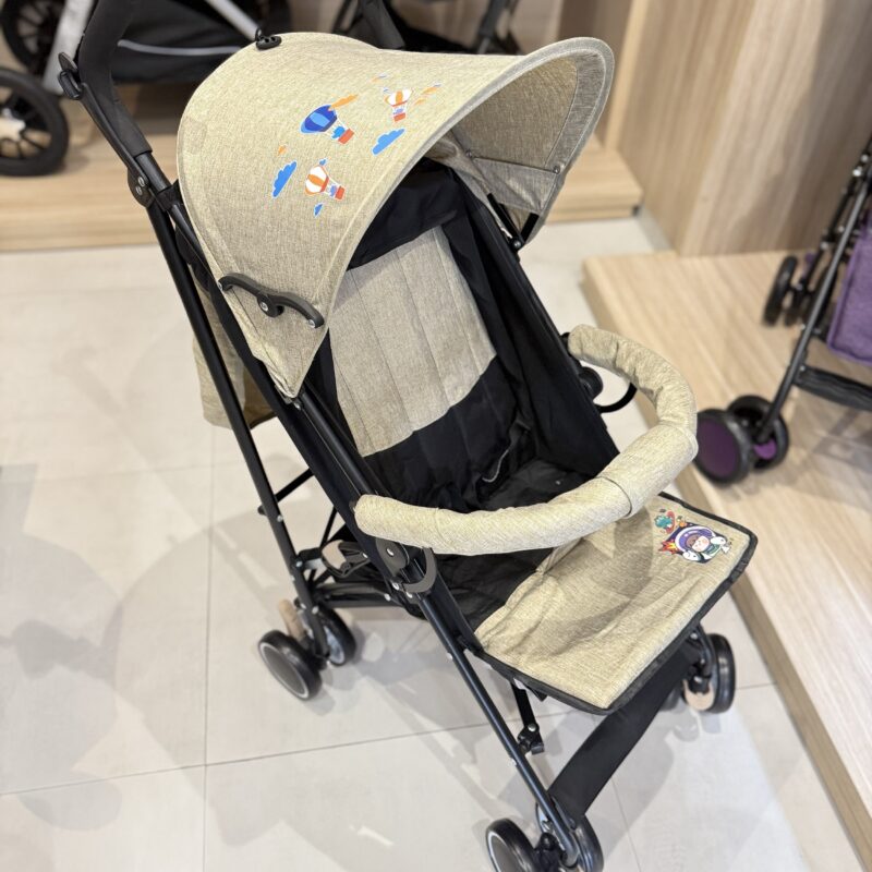 Poussette légère multi position